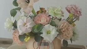 花篮插花视频,跟随视频轻松打造家居美饰