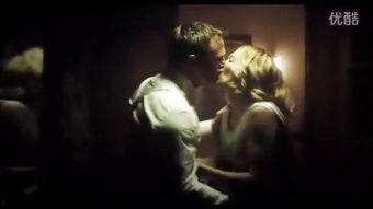 娜奥米沃茨床戏野战