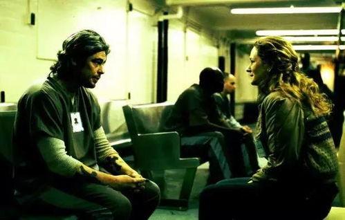 娜奥米沃茨床戏野战