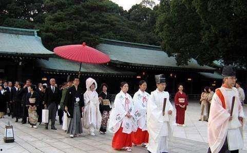 日本的华族,历史悠久的贵族阶层与社会变迁